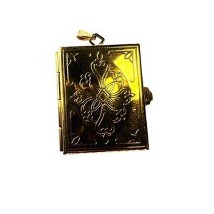 Vintage Gold-Plated Locket Necklace - Intricate Design - Holds Small Photos